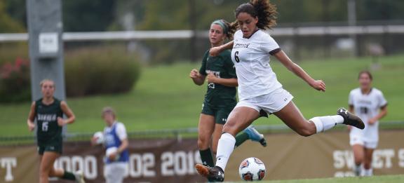 Corinne Lyght '25