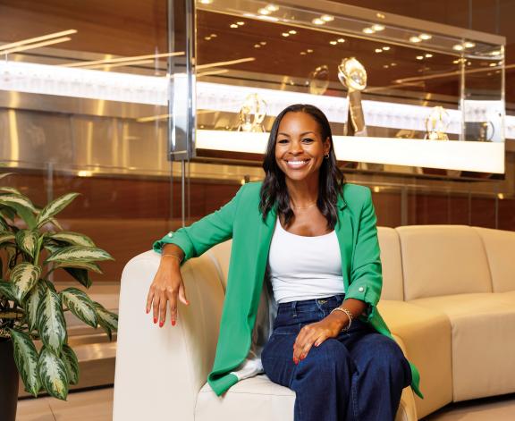 Jade Burroughs '06