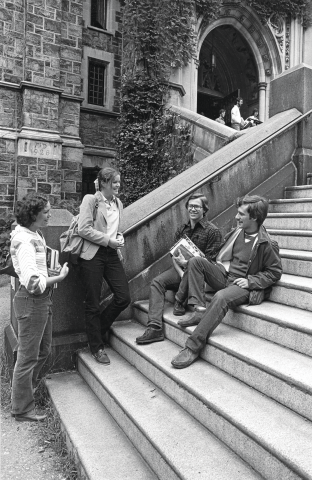 students on Linderman Library steps