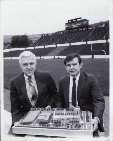 Dean Barsness and President Peter Likins